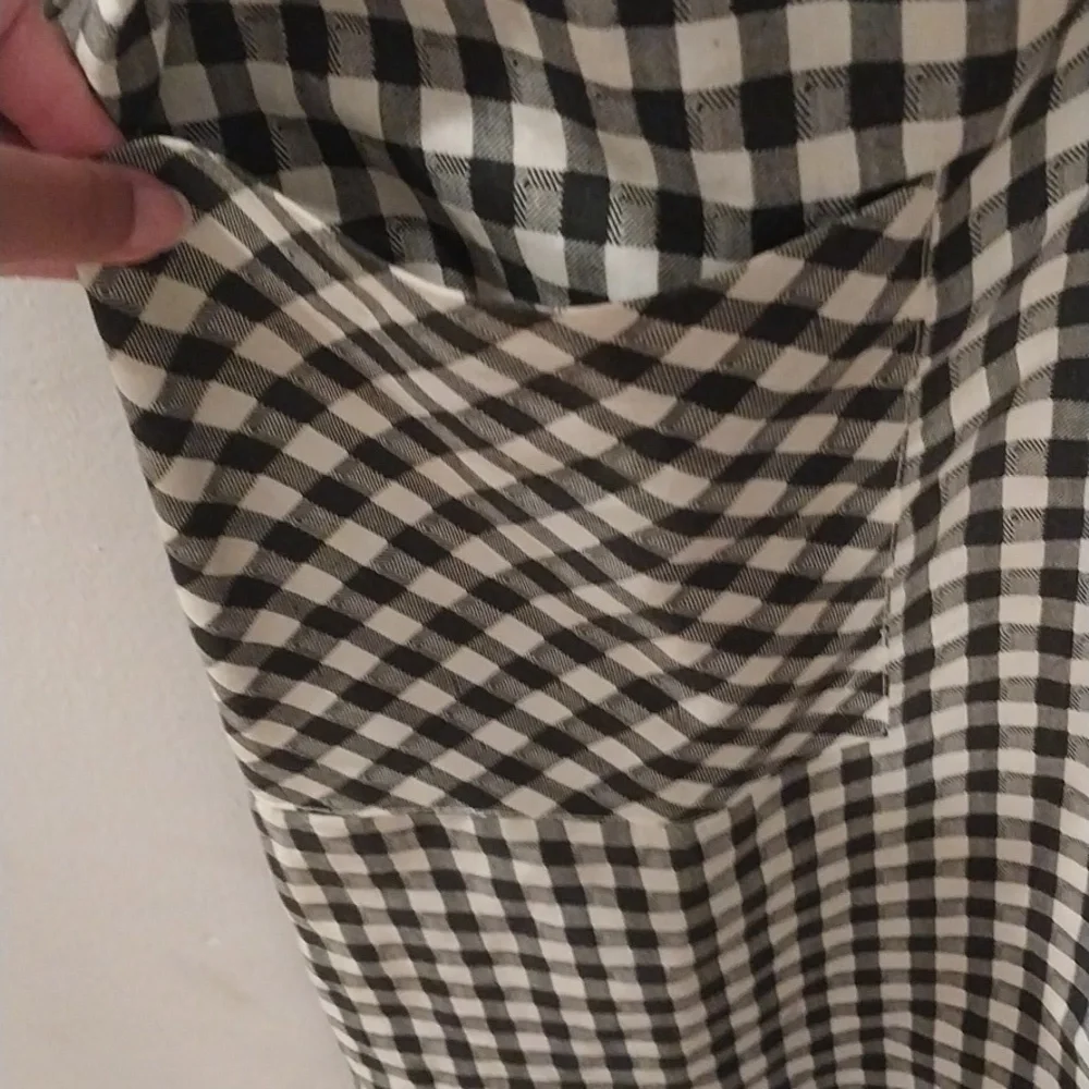 Chic Black and White Gingham Midi Dress - Picture 4 of 4